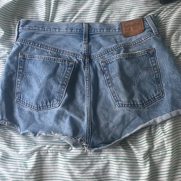 Levi’s 501 shorts - Picture 3 of 3